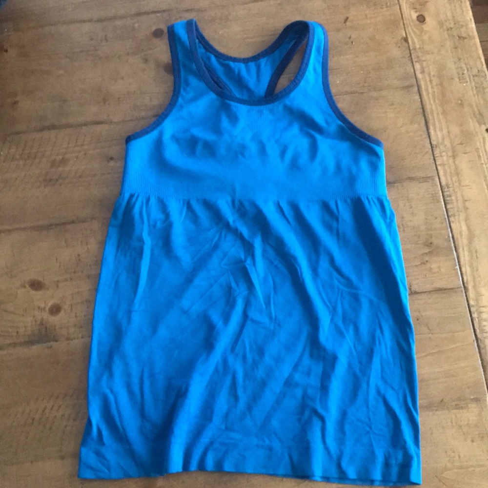 Patagonia blue athletic shelf tank built in bra xs